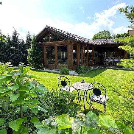 Wellness Penzion Vila Mery Πόπραντ Εξωτερικό φωτογραφία