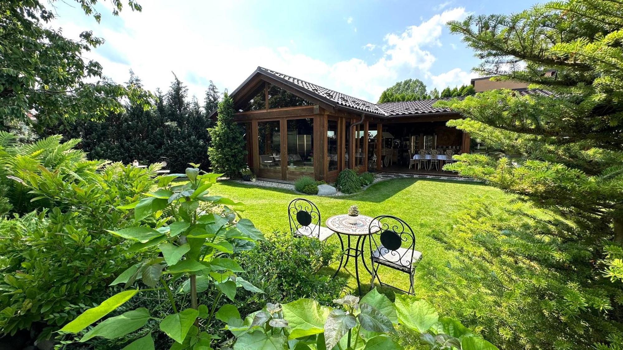 Wellness Penzion Vila Mery Πόπραντ Εξωτερικό φωτογραφία