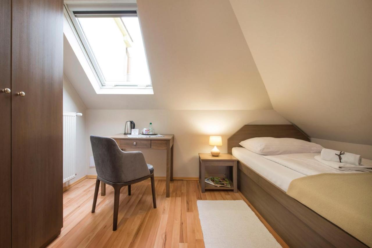 Wellness Penzion Vila Mery Πόπραντ Εξωτερικό φωτογραφία