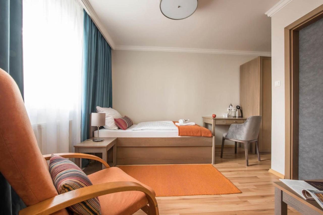 Wellness Penzion Vila Mery Πόπραντ Εξωτερικό φωτογραφία